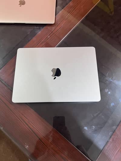 MacBook Air M2