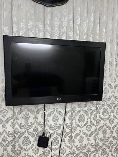 LG 32 Inches Cable LCD