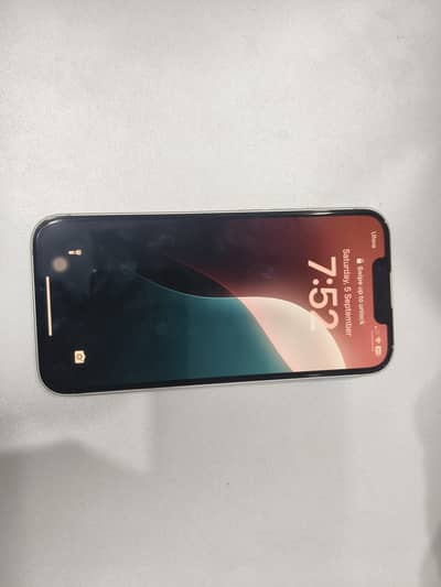 iPhone 13 128GB White - PTA Approved - 9/10 Condition