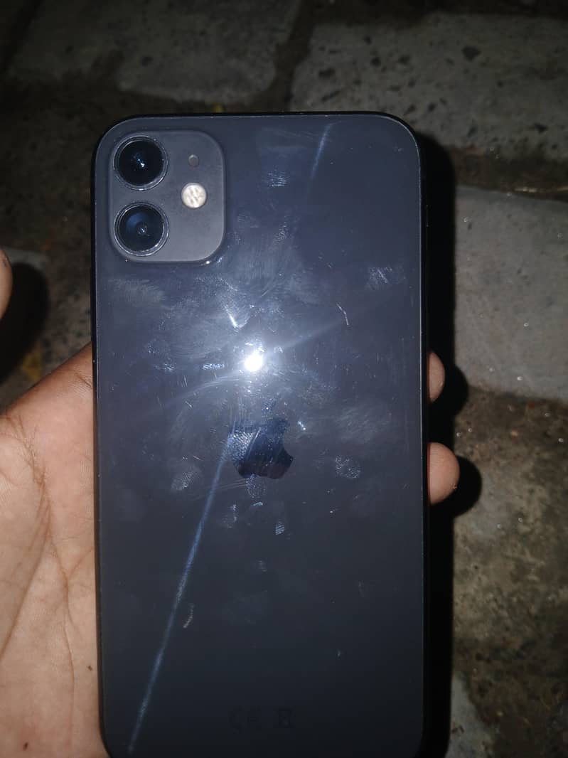 Apple iPhone 11 0