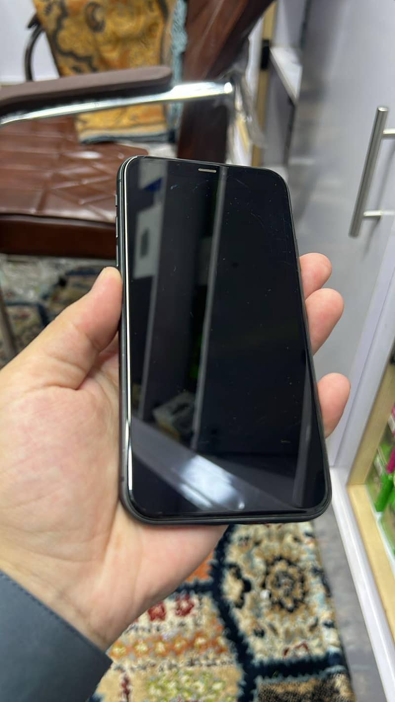 Apple iPhone 11 1
