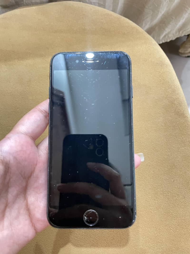 Apple iPhone 7 6