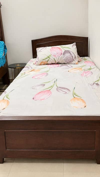 Classic Wooden Double Bed – Elegant Brown Finish