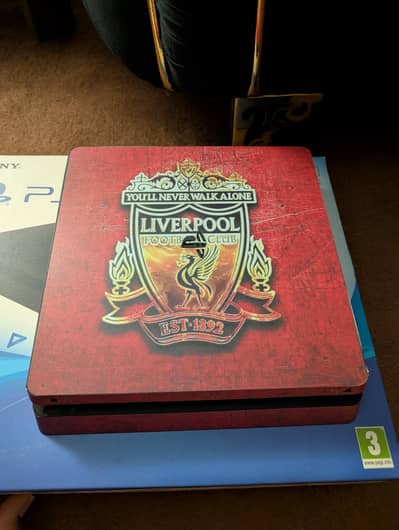 Ps4 slim - Psplus 1 year deluxe