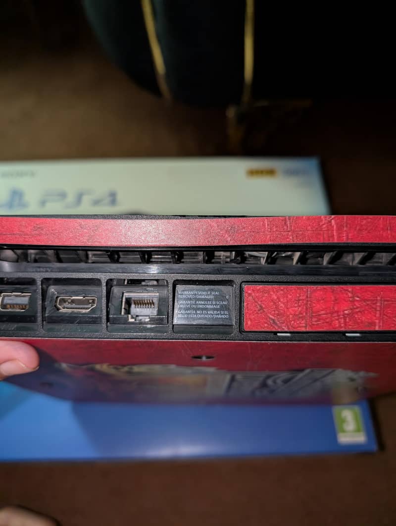 Ps4 slim 2