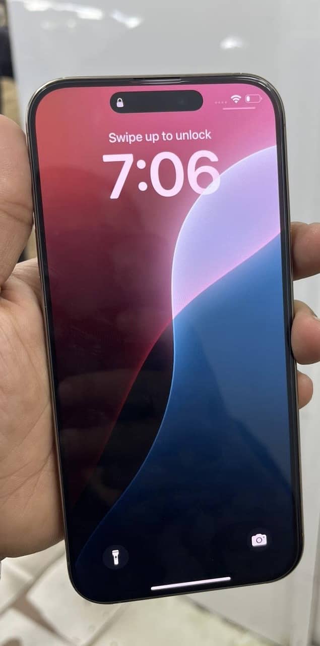 Apple iPhone 16 Pro Max 5