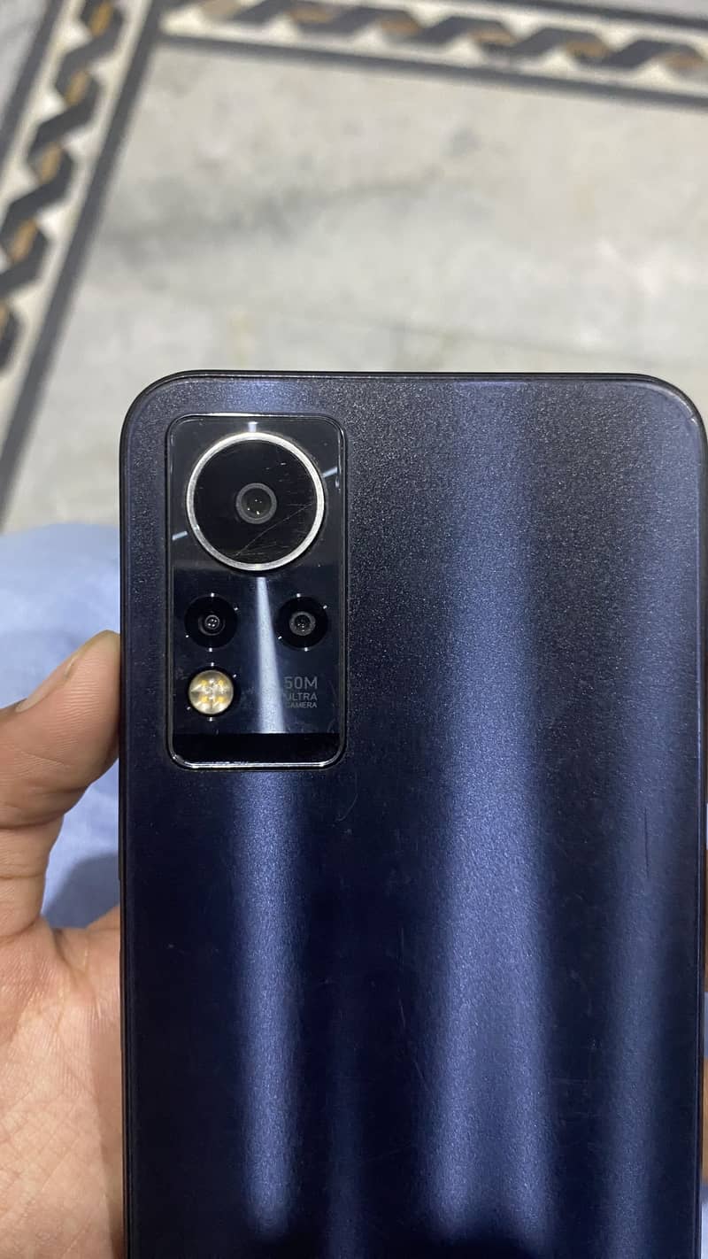 Infinix Note 11 1