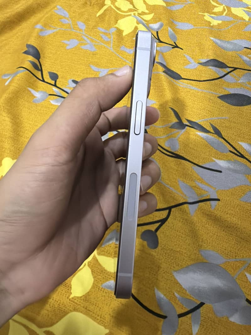 Apple iPhone 14 1