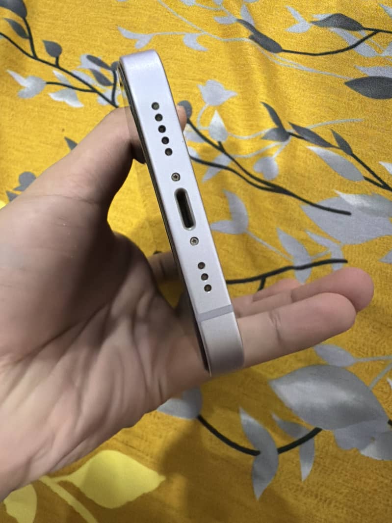 Apple iPhone 14 2