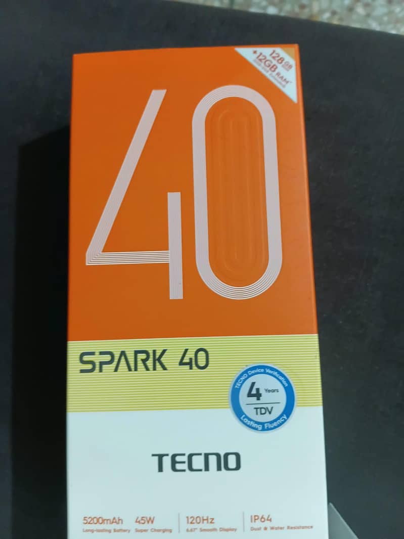 Tecno spark 40 5