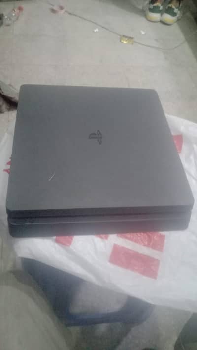 PS4 Slim edition