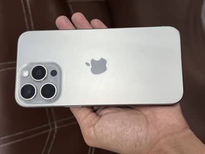 iPhone 15 pro max 10/10 condition non any fault only a pin dot
