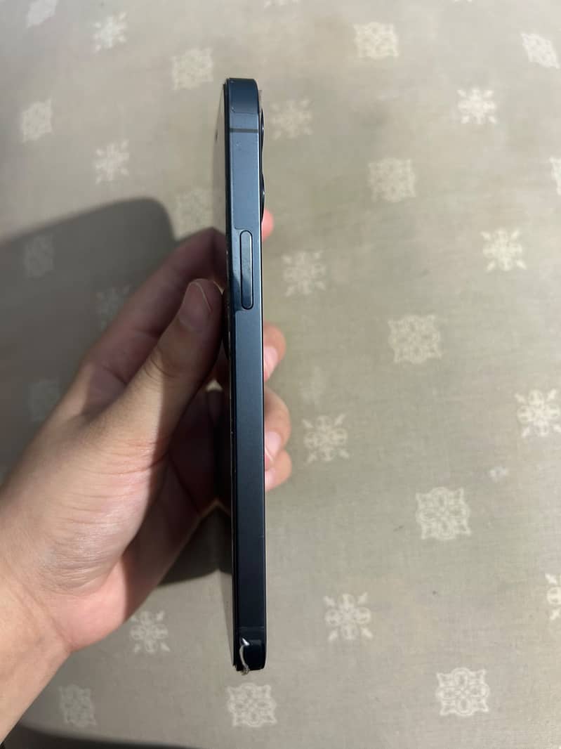 Apple iPhone 12 Pro 1