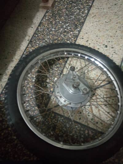 urgent bikes tyre sale