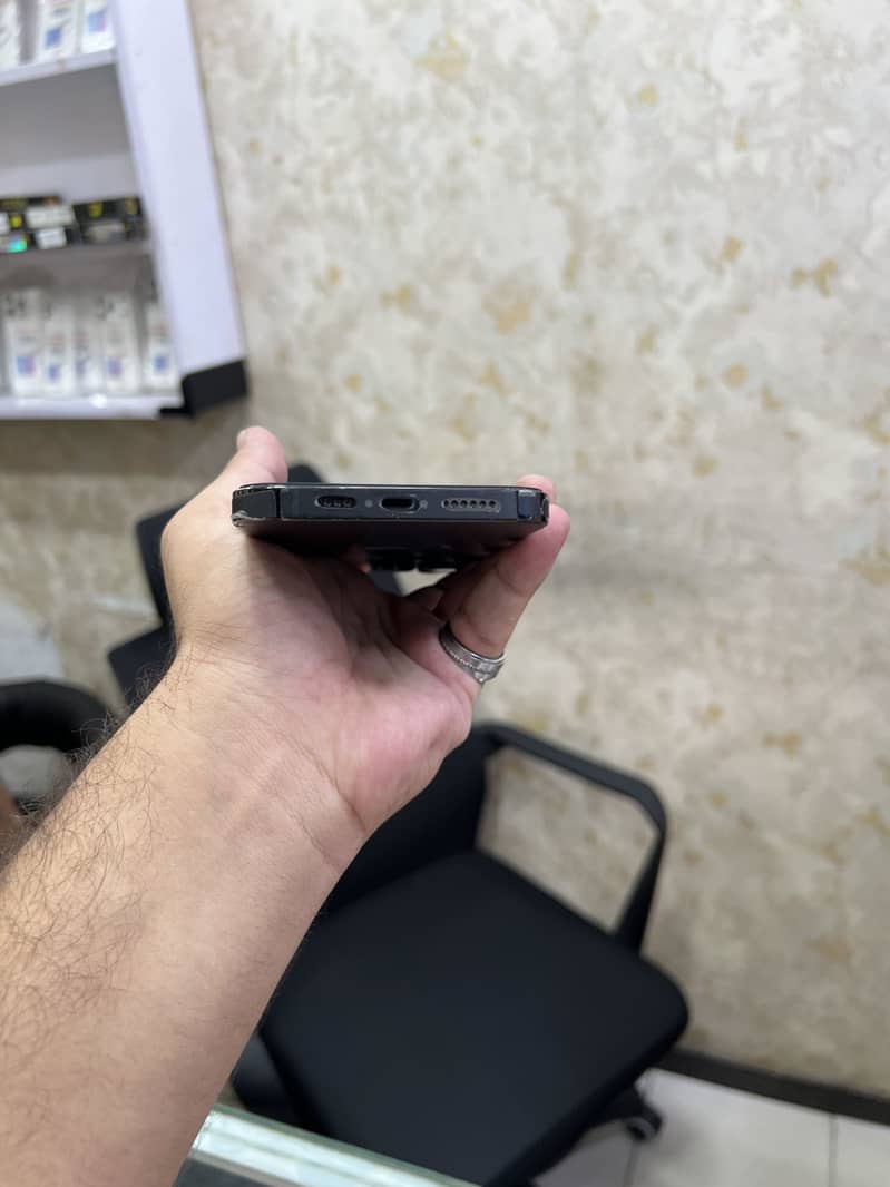 Apple iPhone 14 Pro Max 5
