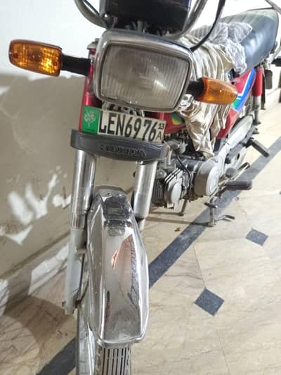 honda CD 70 bike.