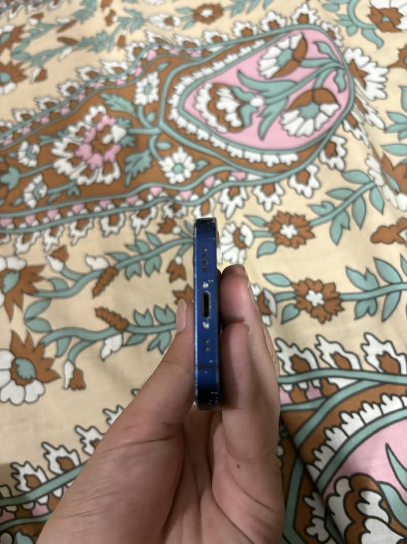 Apple iPhone 12 mini 3