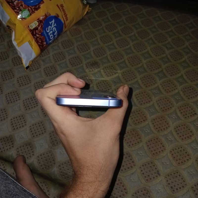 Apple iPhone 12 1