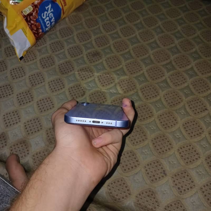 Apple iPhone 12 2