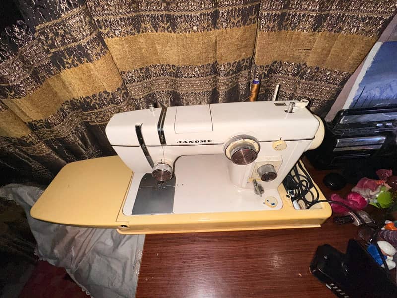 Janome Model 802 0