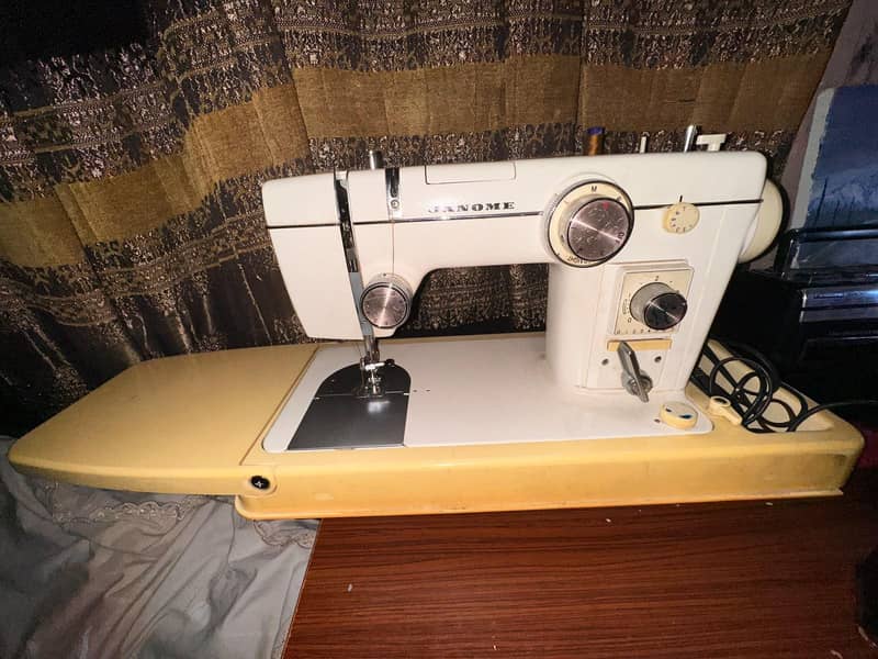 Janome Model 802 7