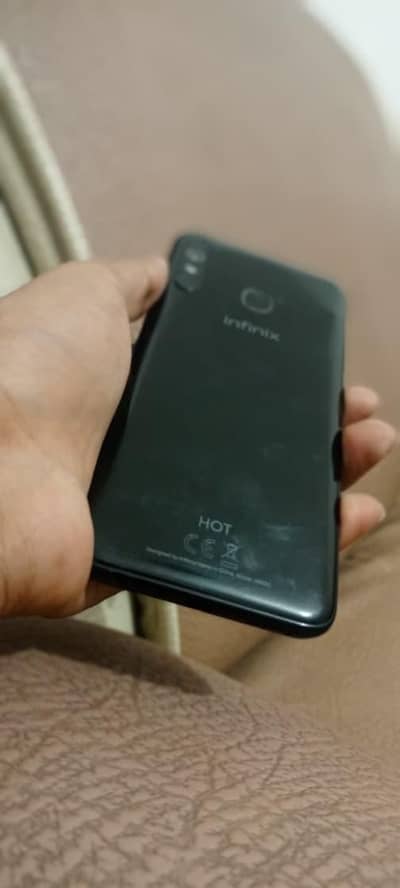 Infinix Hot 8