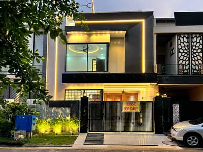5 Marla ultra Modern Designer House For Sale in Lake City Sector M-7B