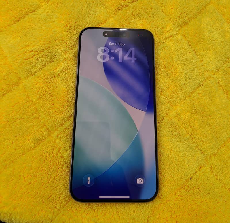 Apple iPhone 15 Pro Max 3