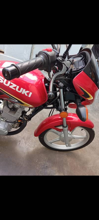 suzuki gd 110s use only 1000km model 2k22 call 03212099329