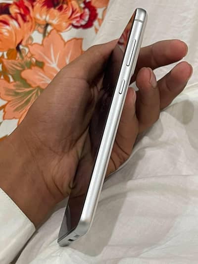 Samsung Mobile S21 FE