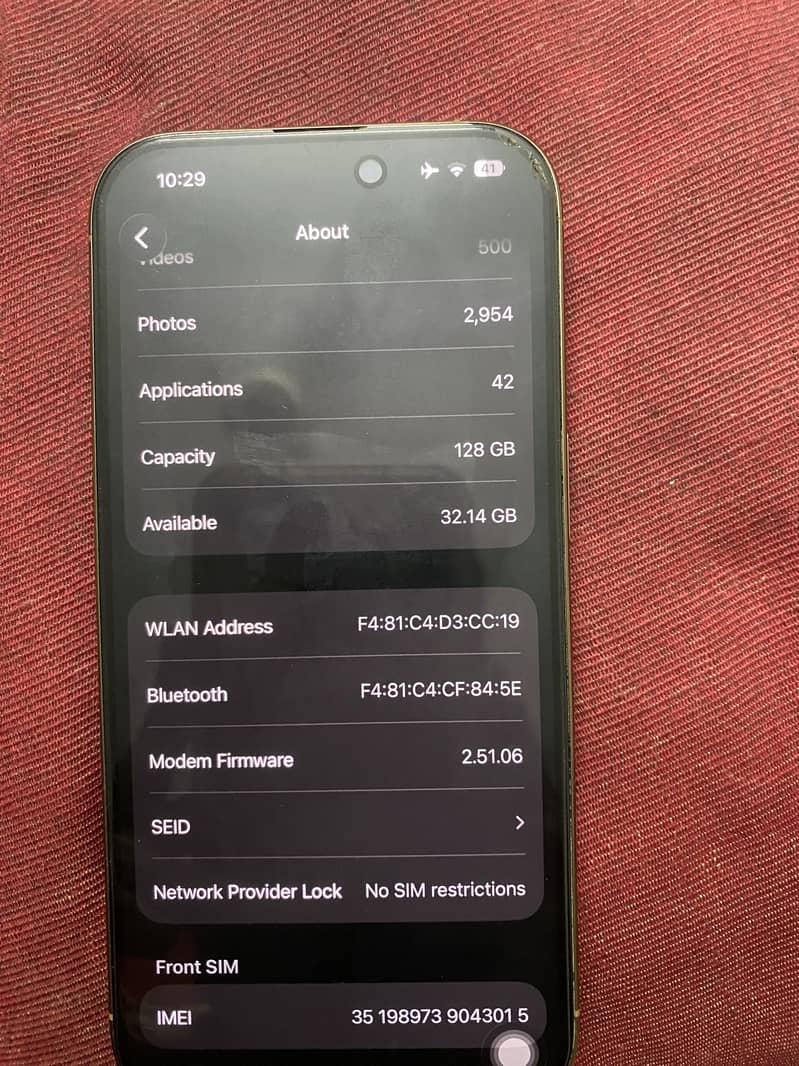 Apple iPhone 16 Pro 2