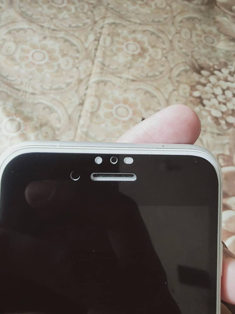 Apple iPhone 7 12