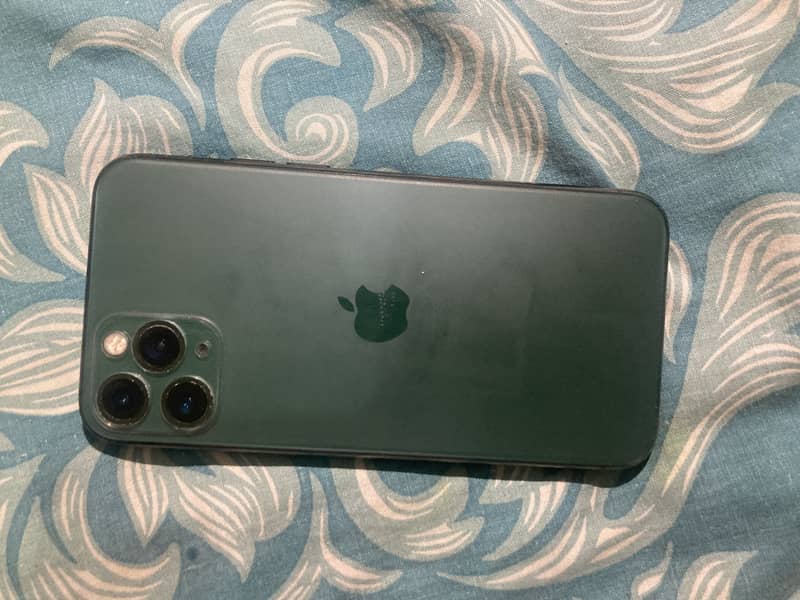 Apple iPhone 11 Pro 4