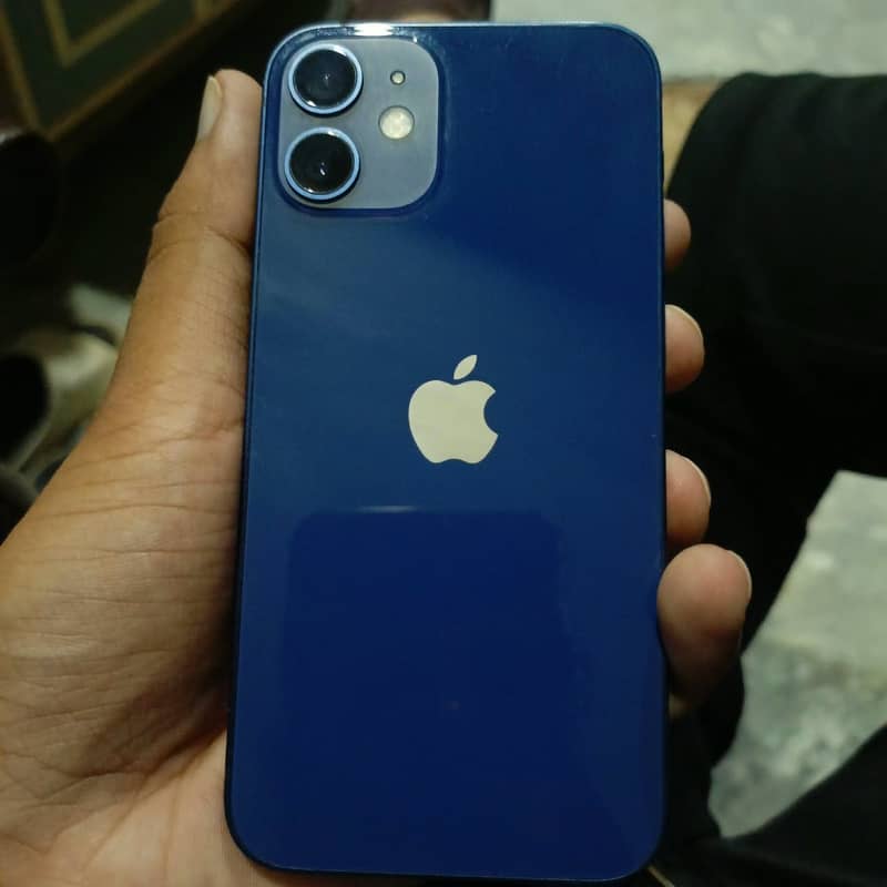 Apple iPhone 12 mini 1