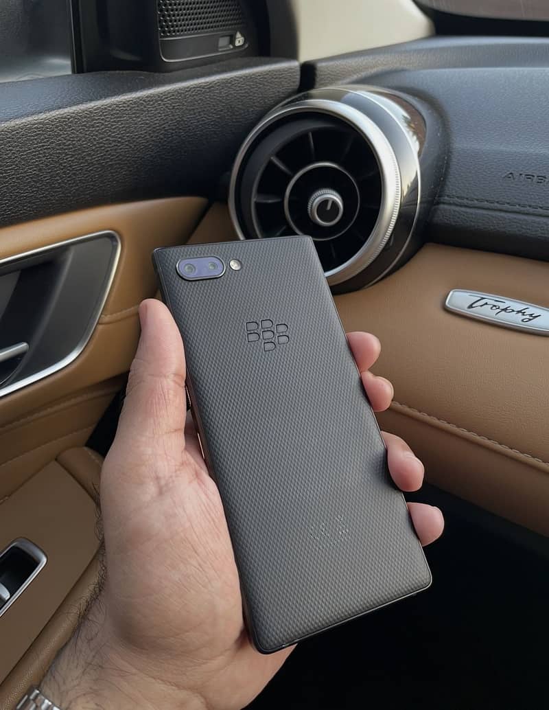 BlackBerry KEY2 1