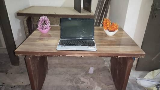 table set office working