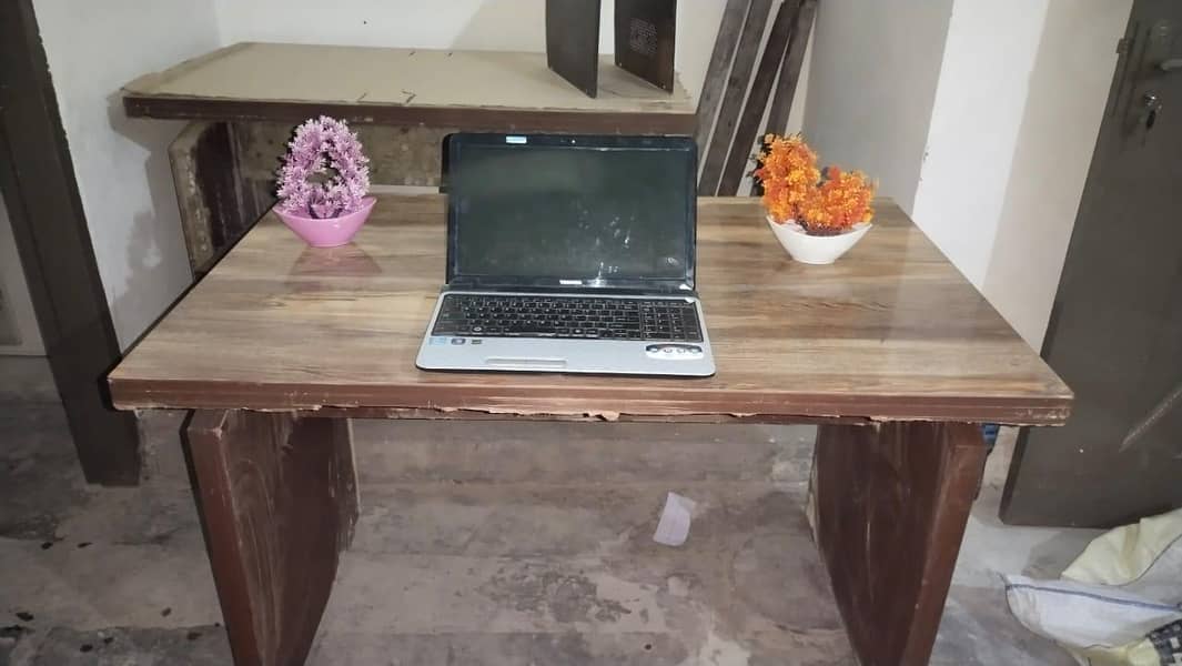 table set office working 4