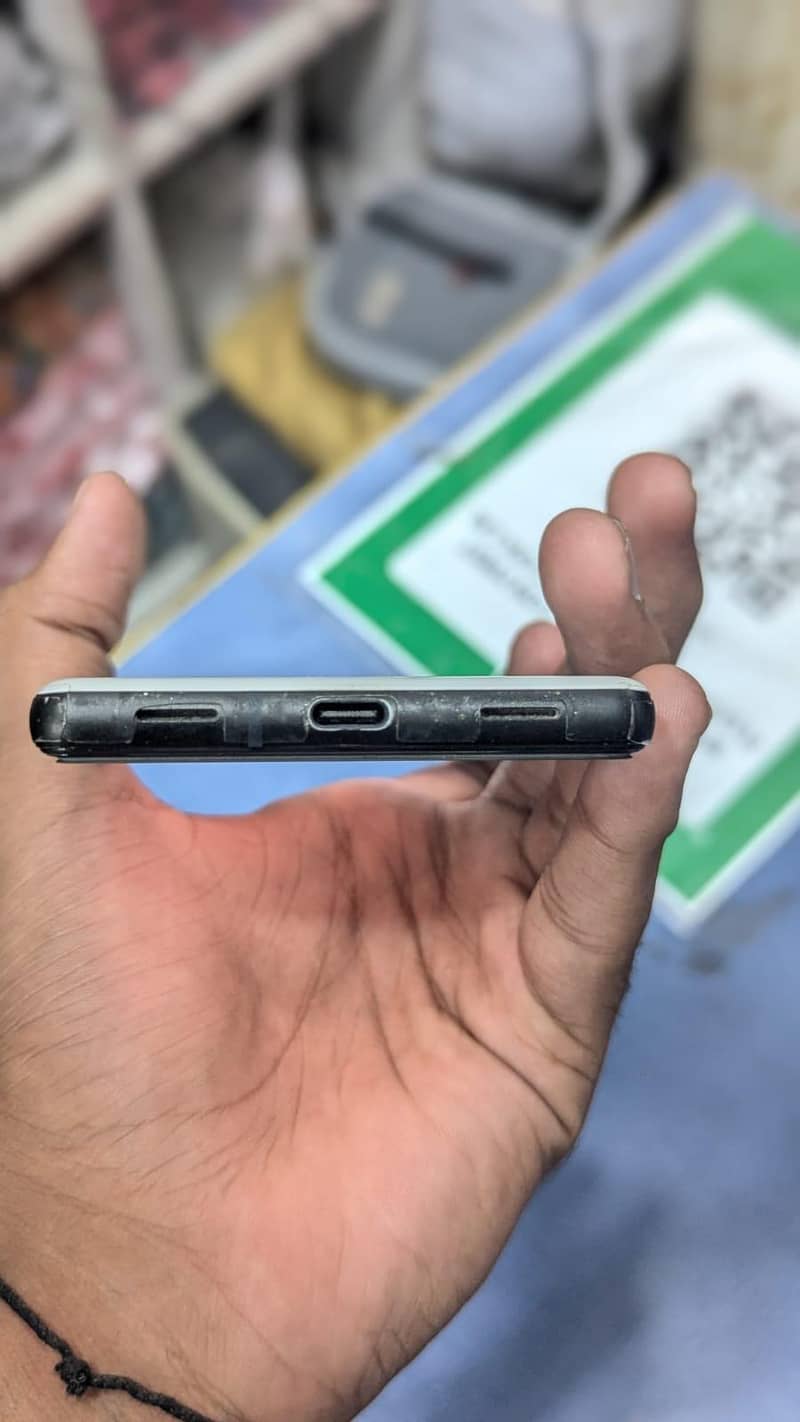 Google Pixel 6a 4