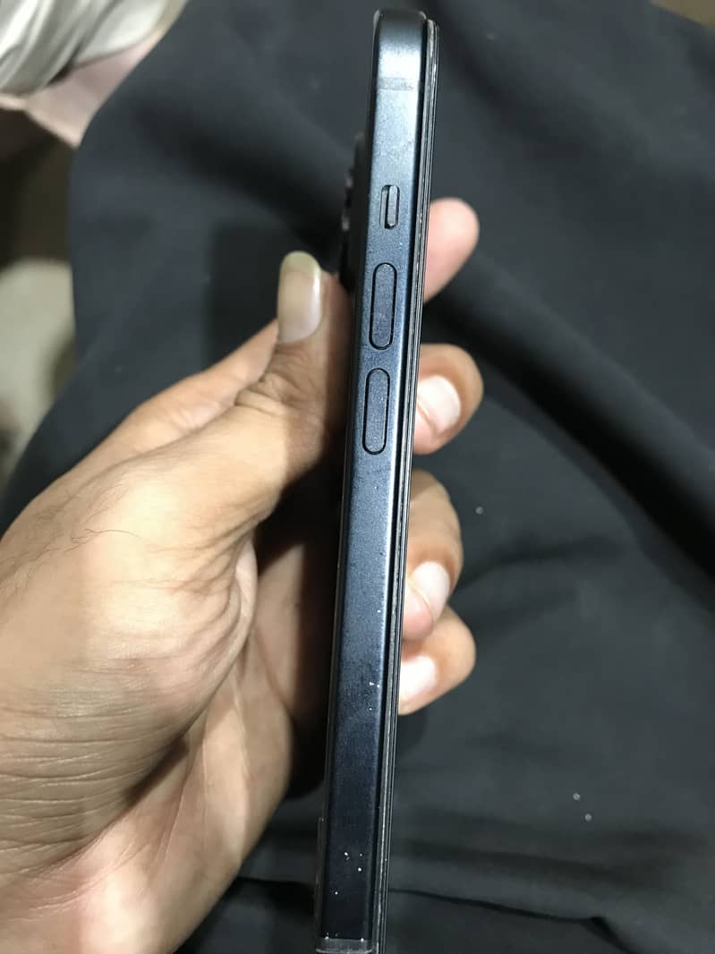 Apple iPhone 15 panel changed 1