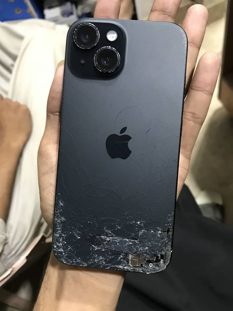 Apple iPhone 15 panel changed 7