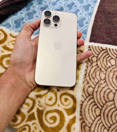 Apple iPhone 16 Pro Max