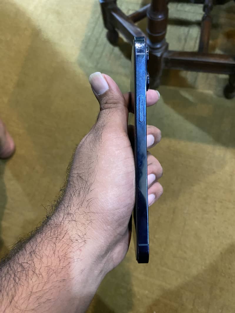 Apple iPhone 12 Pro Max 2