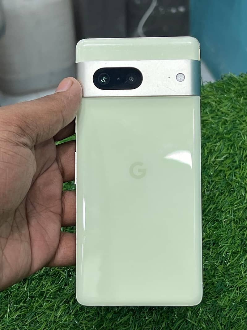 Google Pixel 7 3