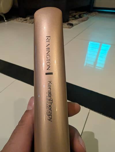 Remington Keratin Therapy Straightening Iron