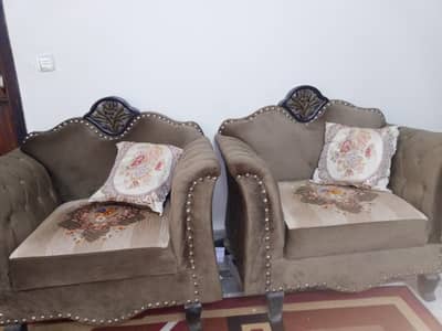 5 seater sofa set 10/10 condition no demage urgent sell