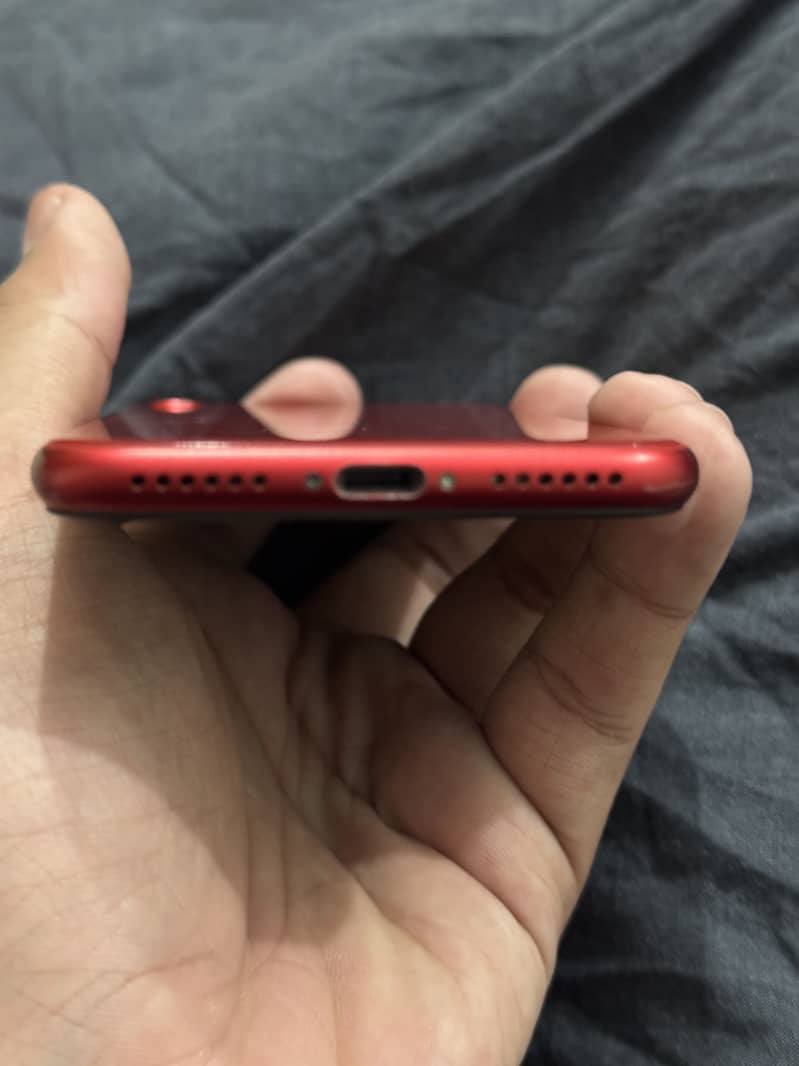 Apple iPhone 8 3