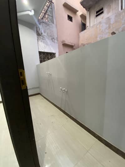 PORTION AVAILABLE FOR RENT 3BED DD