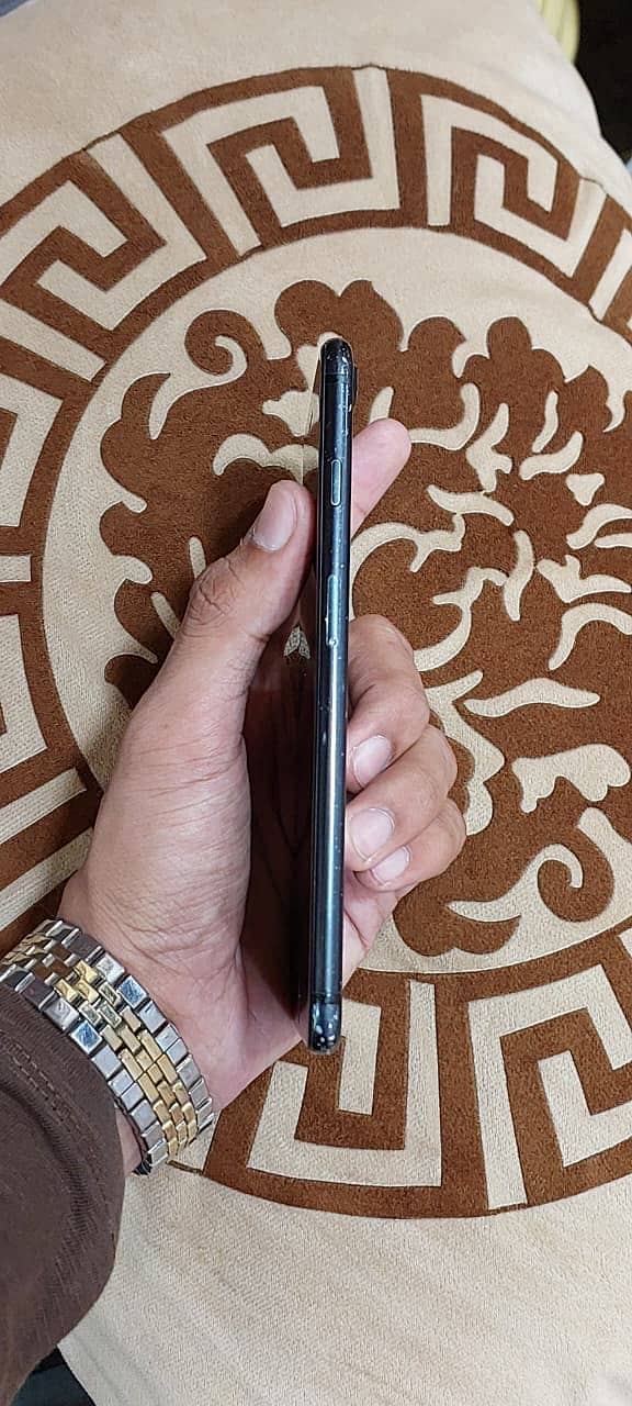 Apple iPhone 7 Plus 2