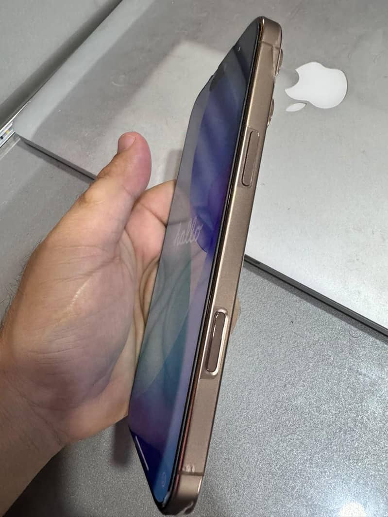 iphone 16 pro max (JV) 2