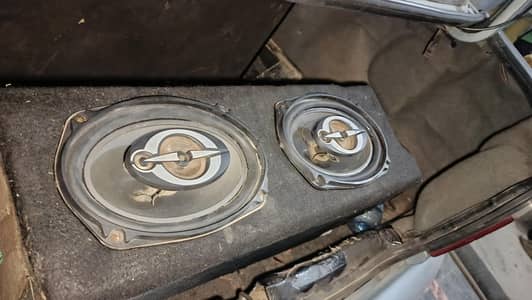 2.0 Kenwood car speakers  with box